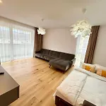 Jad - Urban Plaza - Luxury 3 Rooms & 2 Rooms Apartments