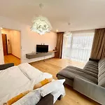Jad - Urban Plaza - Luxury 3 Rooms & 2 Rooms Apartments
