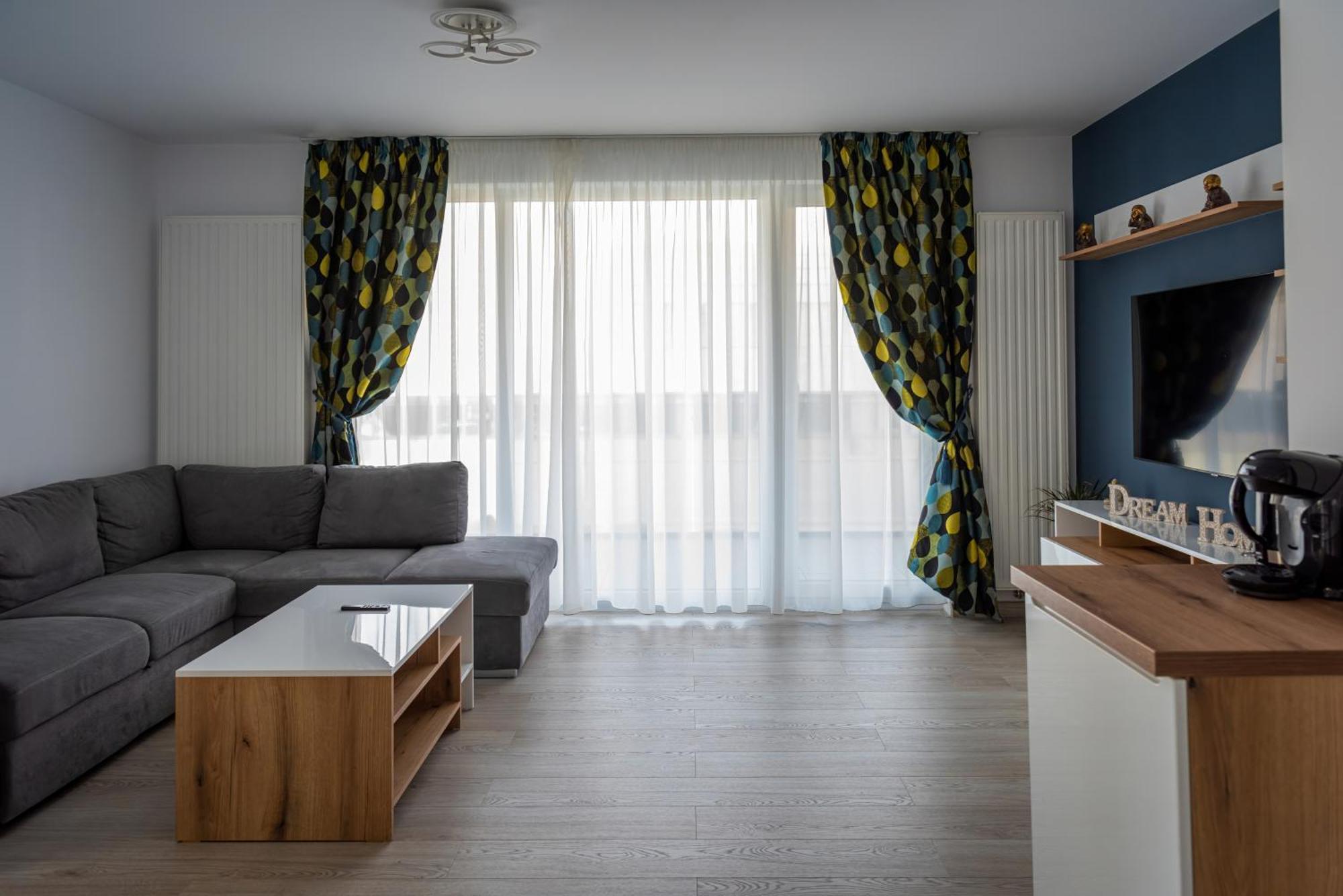 Jad - Urban Plaza - Luxury 3 & 2 Braşov