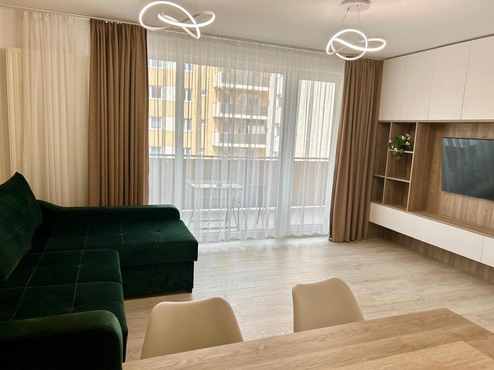 Jad - Urban Plaza - Luxury 3 & 2 Braşov