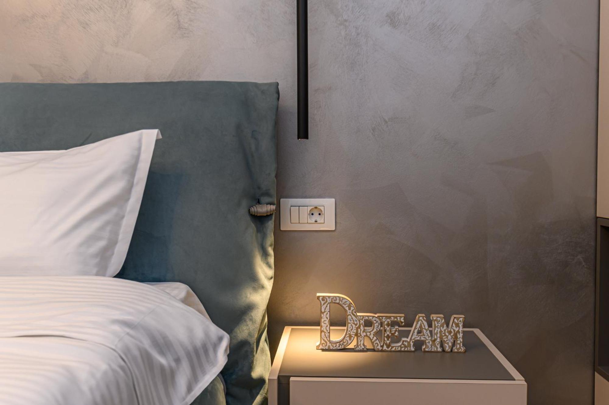 Appartamento Jad - Urban Plaza - Luxury 3 & 2